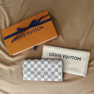 Louis Vuitton Sarah Wallet